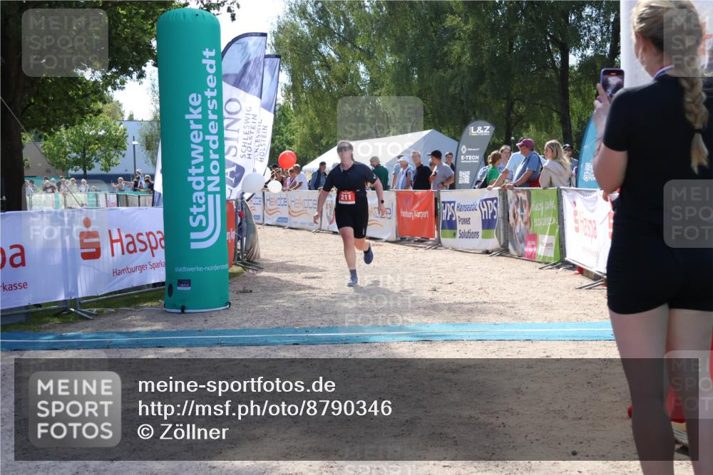 07.09.2025 - 19. Norderstedt Triathlon Zöllner http://msf.ph/oto/8790346 07.09.2025 13:59:35 Ziel 211 meine-sportfotos.de
