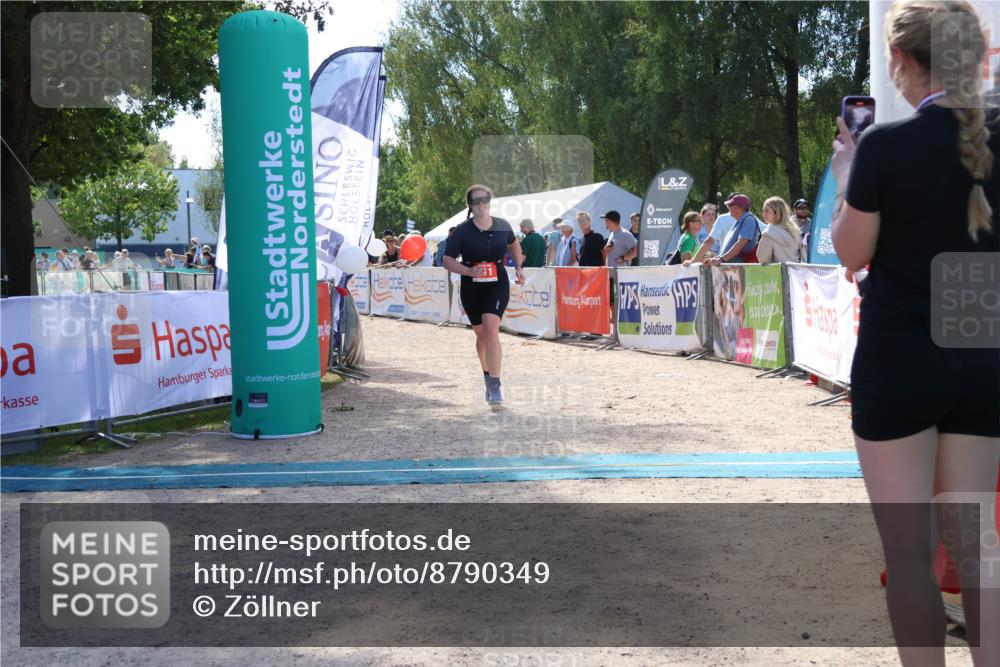 07.09.2025 - 19. Norderstedt Triathlon Zöllner http://msf.ph/oto/8790349 07.09.2025 13:59:36 Ziel 211 meine-sportfotos.de