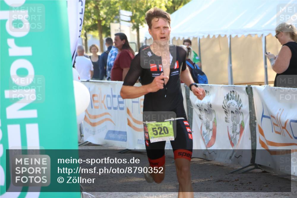 07.09.2025 - 19. Norderstedt Triathlon Zöllner http://msf.ph/oto/8790352 07.09.2025 16:26:22 Ziel 520 meine-sportfotos.de