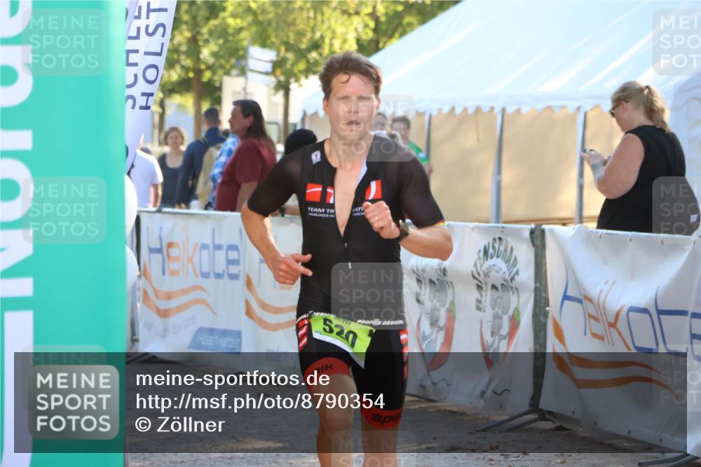 07.09.2025 - 19. Norderstedt Triathlon Zöllner http://msf.ph/oto/8790354 07.09.2025 16:26:22 Ziel 520 meine-sportfotos.de