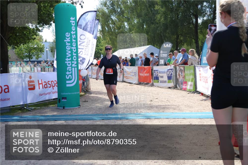 07.09.2025 - 19. Norderstedt Triathlon Zöllner http://msf.ph/oto/8790355 07.09.2025 13:59:36 Ziel 211 meine-sportfotos.de