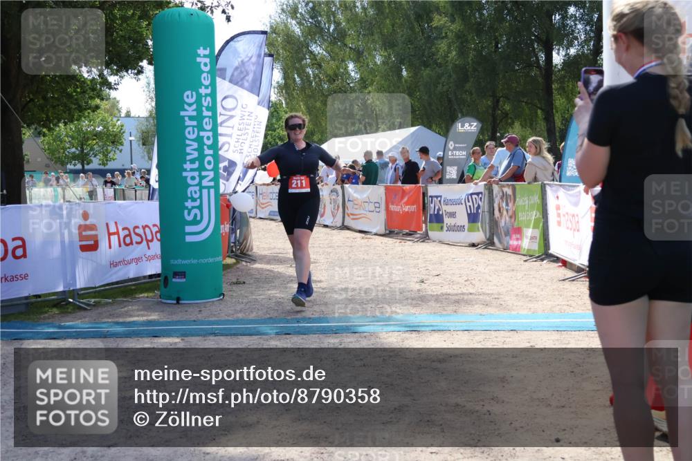 07.09.2025 - 19. Norderstedt Triathlon Zöllner http://msf.ph/oto/8790358 07.09.2025 13:59:36 Ziel 211 meine-sportfotos.de