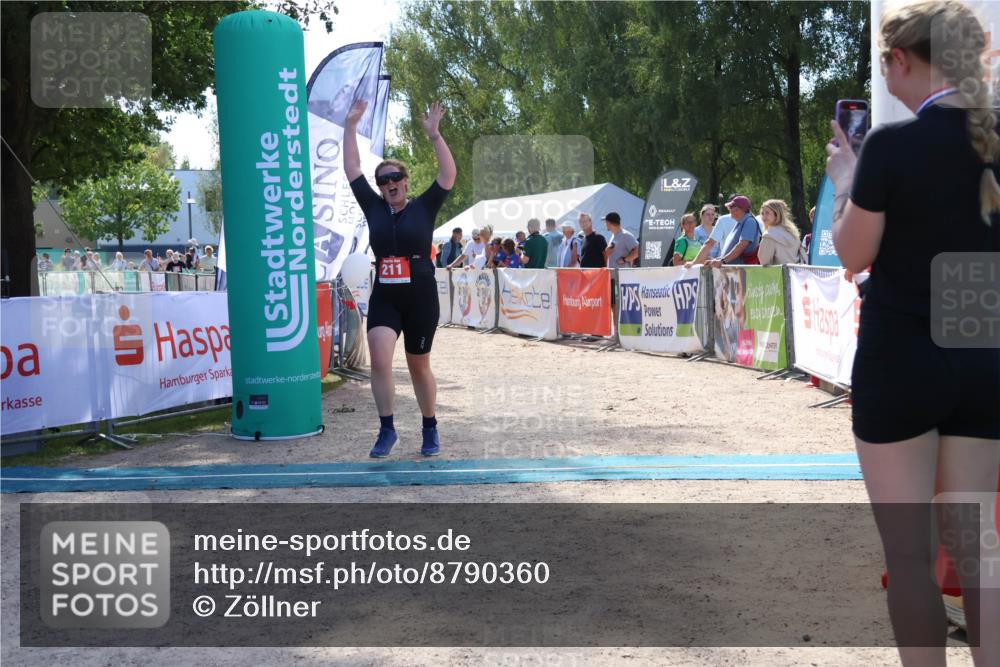 07.09.2025 - 19. Norderstedt Triathlon Zöllner http://msf.ph/oto/8790360 07.09.2025 13:59:37 Ziel 211 meine-sportfotos.de