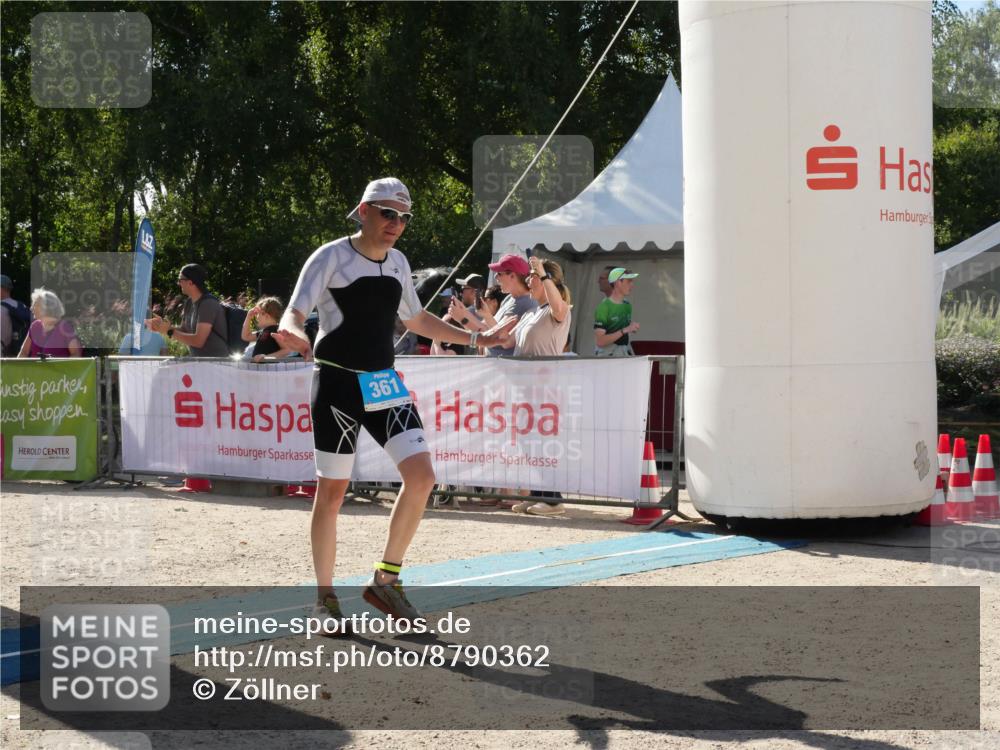 07.09.2025 - 19. Norderstedt Triathlon Zöllner http://msf.ph/oto/8790362 07.09.2025 15:39:44 Ziel 361 meine-sportfotos.de