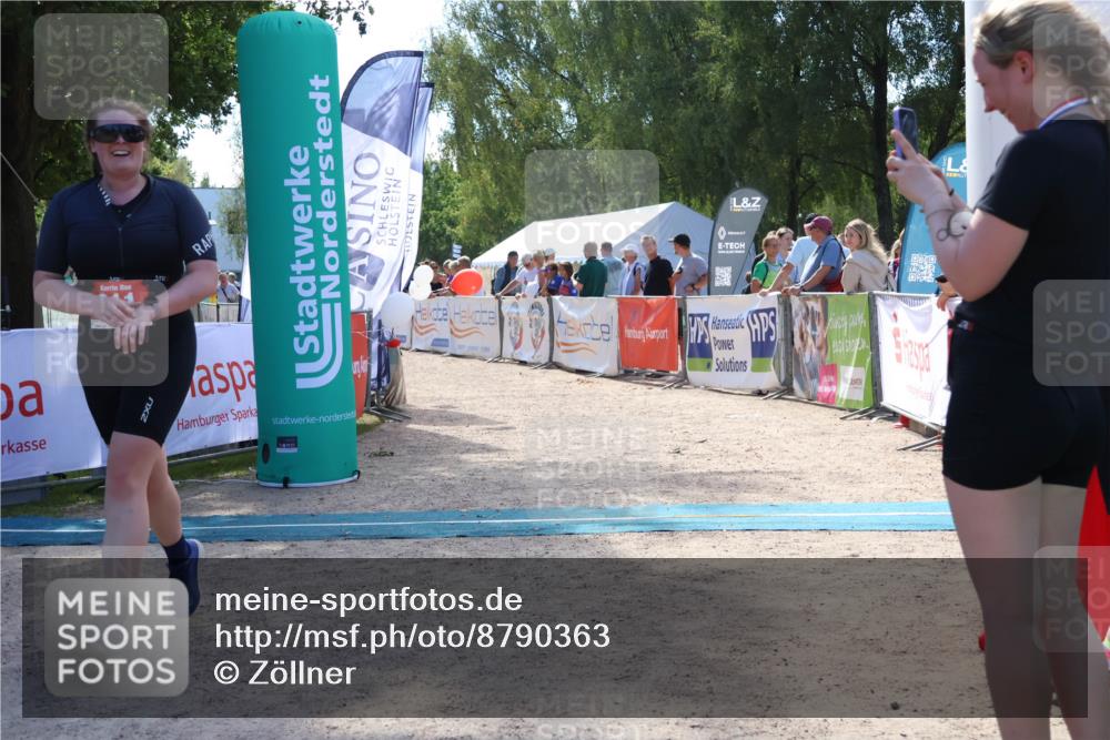 07.09.2025 - 19. Norderstedt Triathlon Zöllner http://msf.ph/oto/8790363 07.09.2025 13:59:38 Ziel 211 meine-sportfotos.de