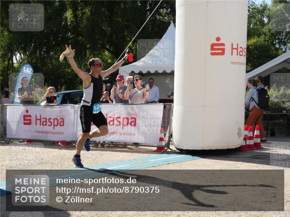 07.09.2025 - 19. Norderstedt Triathlon Zöllner http://msf.ph/oto/8790375 07.09.2025 15:39:52 Ziel 1471 meine-sportfotos.de