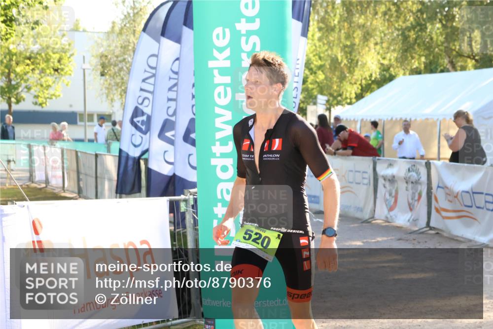 07.09.2025 - 19. Norderstedt Triathlon Zöllner http://msf.ph/oto/8790376 07.09.2025 16:26:24 Ziel 520 meine-sportfotos.de