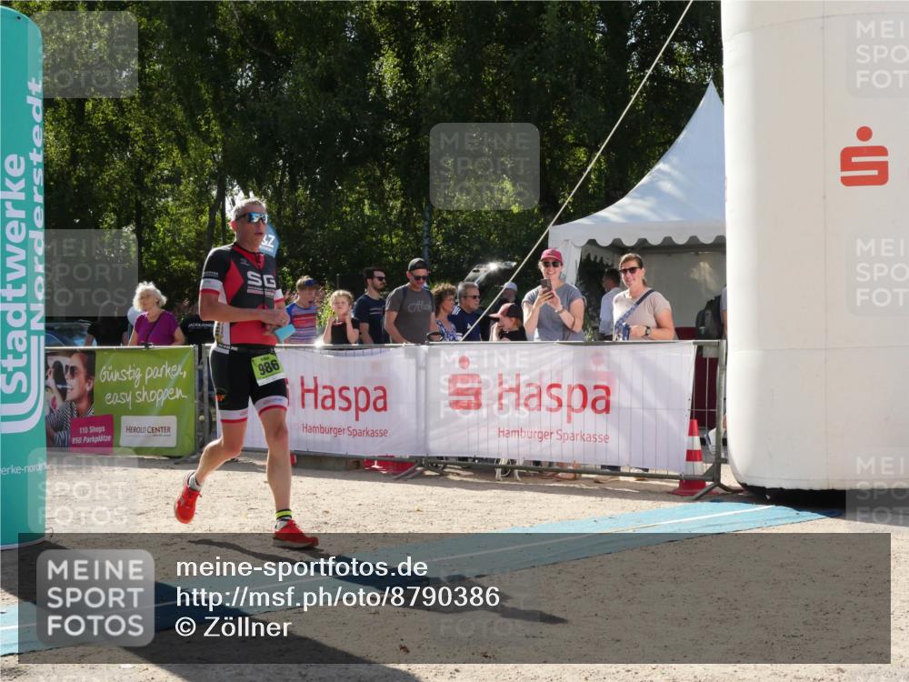 07.09.2025 - 19. Norderstedt Triathlon Zöllner http://msf.ph/oto/8790386 07.09.2025 15:40:00 Ziel 986, 1465 meine-sportfotos.de