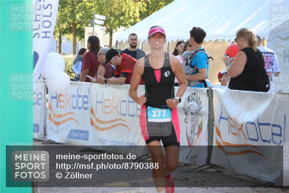 07.09.2025 - 19. Norderstedt Triathlon Zöllner http://msf.ph/oto/8790388 07.09.2025 16:26:47 Ziel 377 meine-sportfotos.de