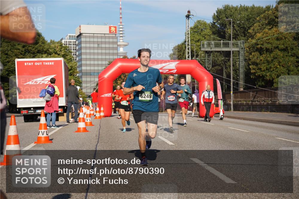 07.09.2025 - BARMER Alsterlauf Yannick Fuchs http://msf.ph/oto/8790390 07.09.2025 09:40:56 Laufen 5110, 6249, 6244 meine-sportfotos.de