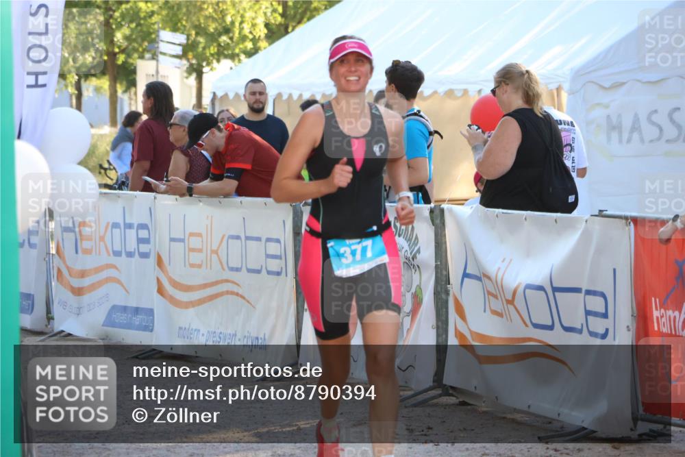 07.09.2025 - 19. Norderstedt Triathlon Zöllner http://msf.ph/oto/8790394 07.09.2025 16:26:47 Ziel 377 meine-sportfotos.de