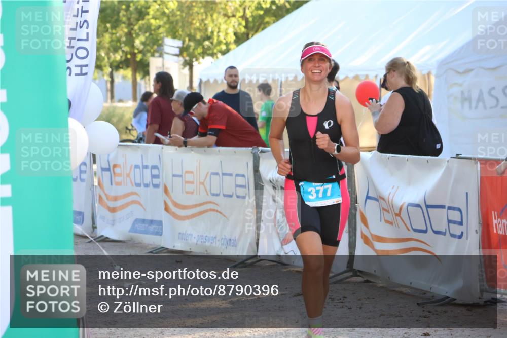 07.09.2025 - 19. Norderstedt Triathlon Zöllner http://msf.ph/oto/8790396 07.09.2025 16:26:48 Ziel 377 meine-sportfotos.de