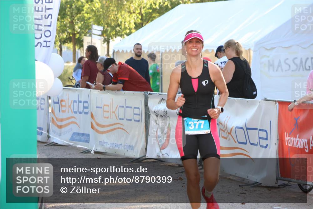 07.09.2025 - 19. Norderstedt Triathlon Zöllner http://msf.ph/oto/8790399 07.09.2025 16:26:48 Ziel 377 meine-sportfotos.de