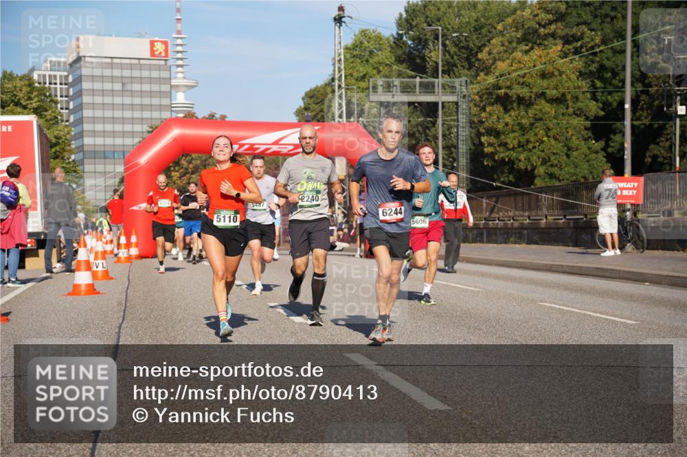 07.09.2025 - BARMER Alsterlauf Yannick Fuchs http://msf.ph/oto/8790413 07.09.2025 09:40:58 Laufen 4304, 5110, 5487, 2240, 6244, 5606, 76 meine-sportfotos.de