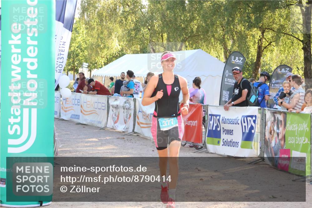 07.09.2025 - 19. Norderstedt Triathlon Zöllner http://msf.ph/oto/8790414 07.09.2025 16:26:50 Ziel 377, 542 meine-sportfotos.de