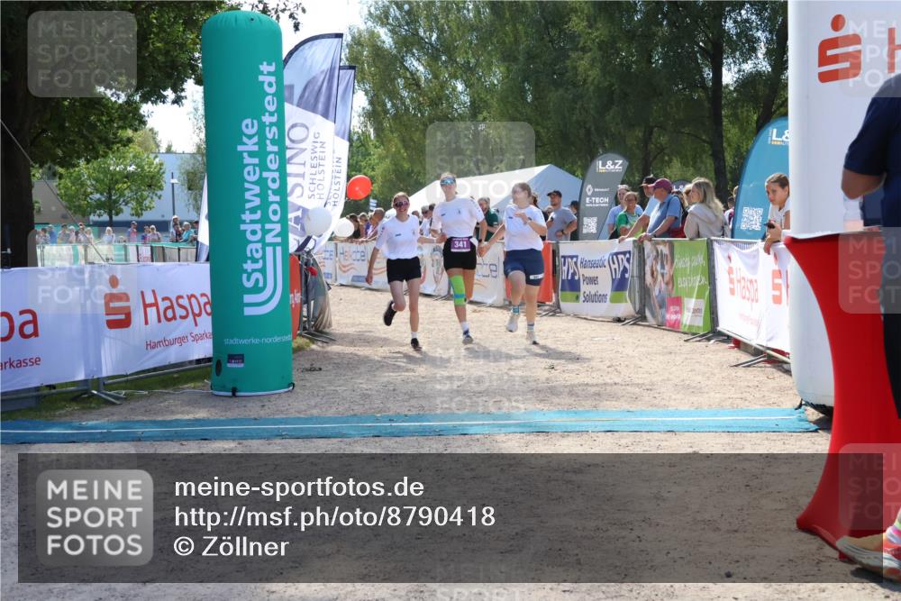 07.09.2025 - 19. Norderstedt Triathlon Zöllner http://msf.ph/oto/8790418 07.09.2025 13:59:49 Ziel 341, 354 meine-sportfotos.de