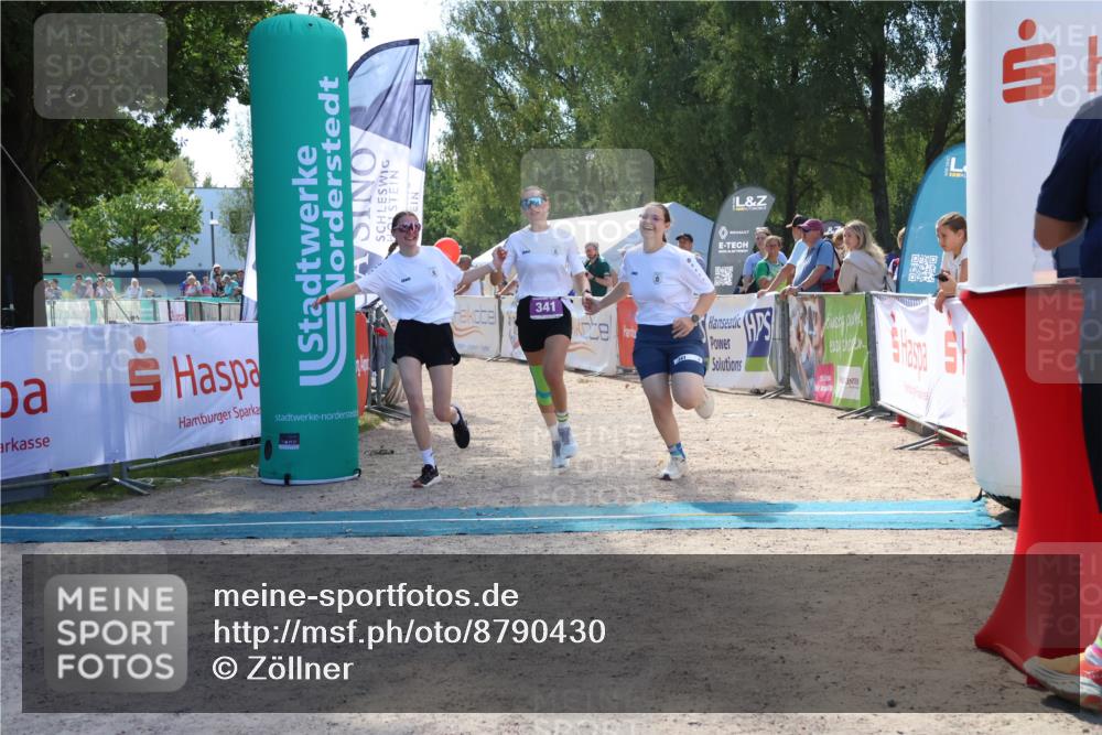 07.09.2025 - 19. Norderstedt Triathlon Zöllner http://msf.ph/oto/8790430 07.09.2025 13:59:50 Ziel 341, 354 meine-sportfotos.de