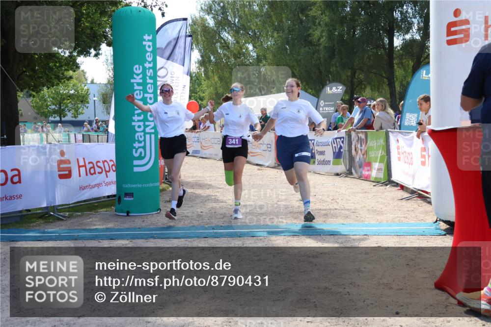 07.09.2025 - 19. Norderstedt Triathlon Zöllner http://msf.ph/oto/8790431 07.09.2025 13:59:50 Ziel 341, 354 meine-sportfotos.de