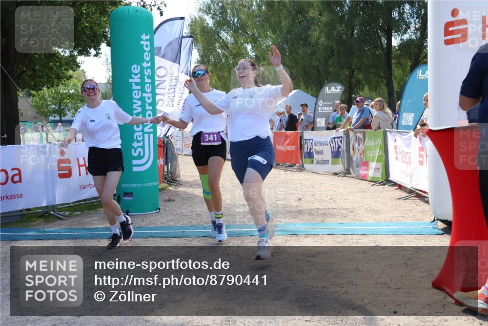 07.09.2025 - 19. Norderstedt Triathlon Zöllner http://msf.ph/oto/8790441 07.09.2025 13:59:50 Ziel 341, 354 meine-sportfotos.de