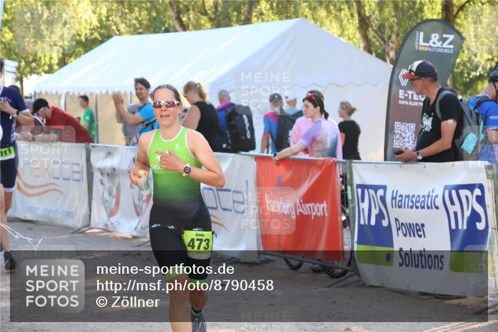 07.09.2025 - 19. Norderstedt Triathlon Zöllner http://msf.ph/oto/8790458 07.09.2025 16:27:01 Ziel 473, 542, 1511 meine-sportfotos.de
