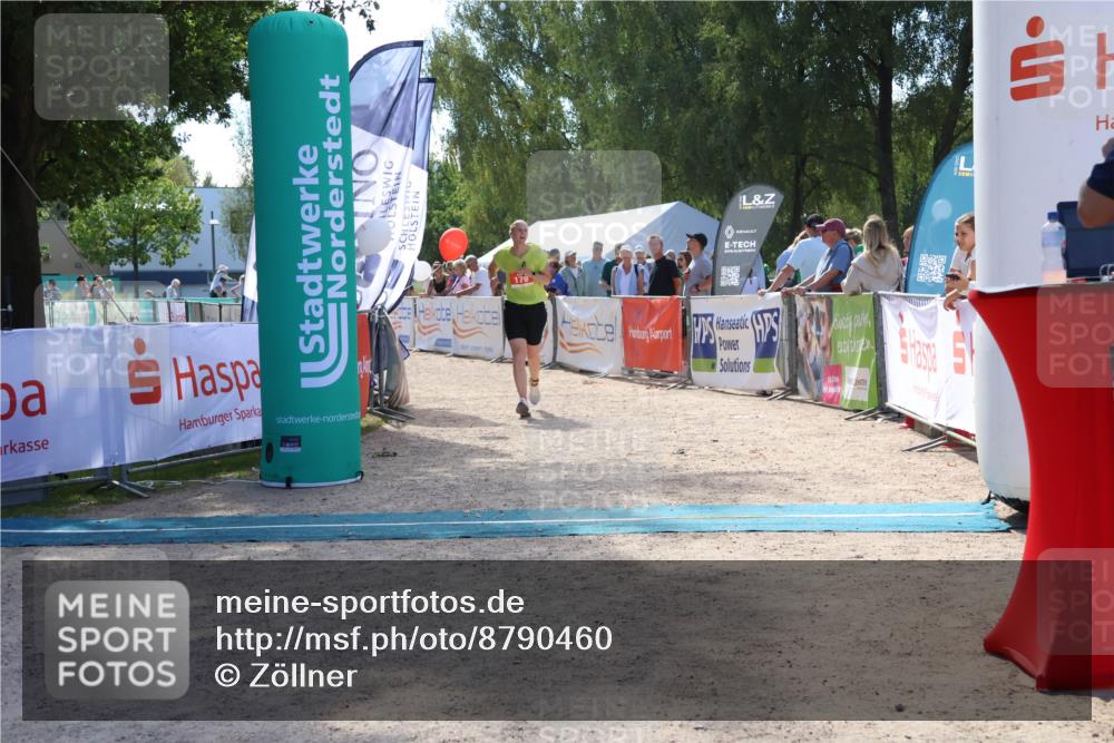 07.09.2025 - 19. Norderstedt Triathlon Zöllner http://msf.ph/oto/8790460 07.09.2025 14:00:02 Ziel 179 meine-sportfotos.de