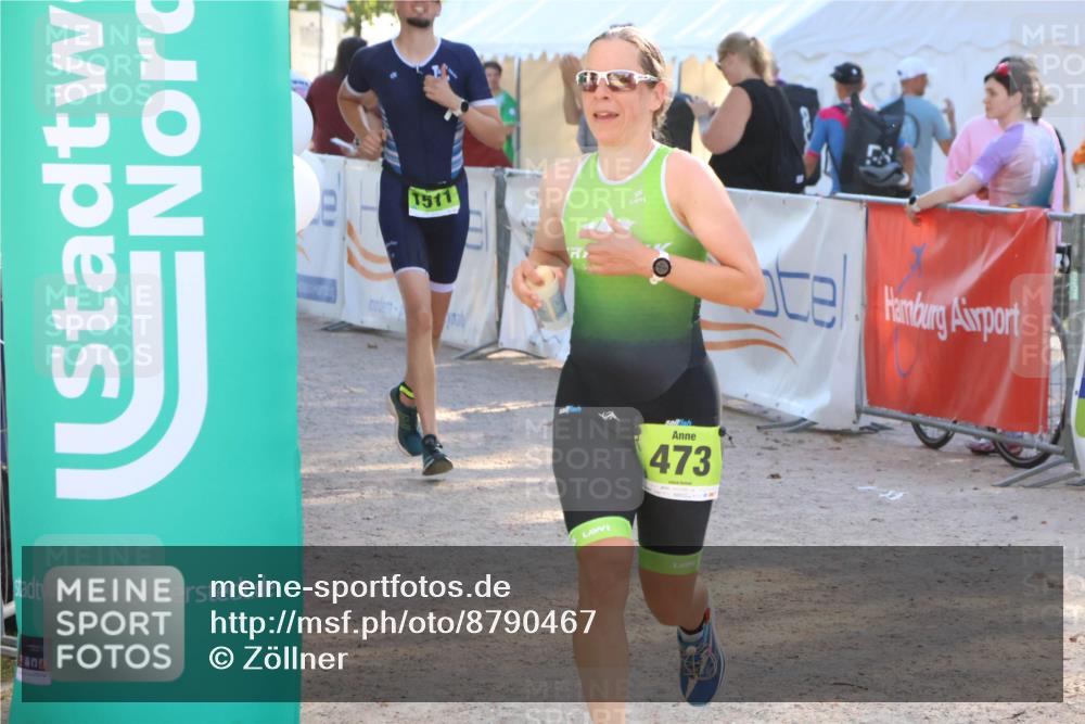 07.09.2025 - 19. Norderstedt Triathlon Zöllner http://msf.ph/oto/8790467 07.09.2025 16:27:01 Ziel 473, 542, 1511 meine-sportfotos.de