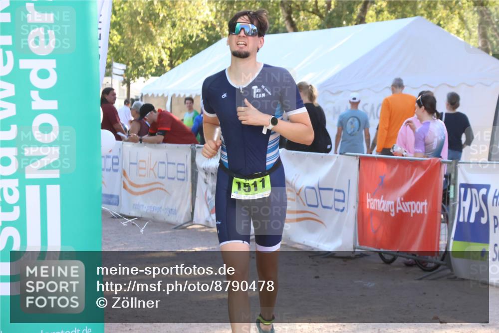 07.09.2025 - 19. Norderstedt Triathlon Zöllner http://msf.ph/oto/8790478 07.09.2025 16:27:04 Ziel 473, 1511 meine-sportfotos.de