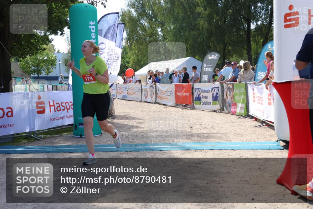 07.09.2025 - 19. Norderstedt Triathlon Zöllner http://msf.ph/oto/8790481 07.09.2025 14:00:05 Ziel 179 meine-sportfotos.de