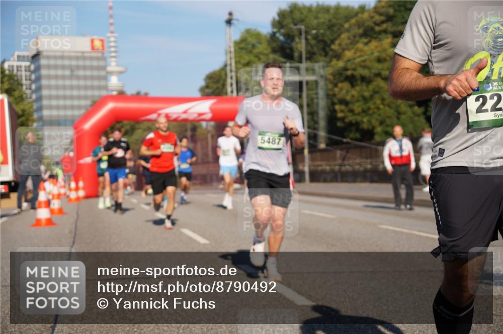 07.09.2025 - BARMER Alsterlauf Yannick Fuchs http://msf.ph/oto/8790492 07.09.2025 09:41:00 Laufen 91, 5487, 36, 10, 22 meine-sportfotos.de