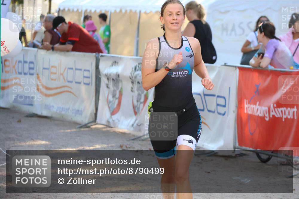 07.09.2025 - 19. Norderstedt Triathlon Zöllner http://msf.ph/oto/8790499 07.09.2025 16:27:31 Ziel 452 meine-sportfotos.de