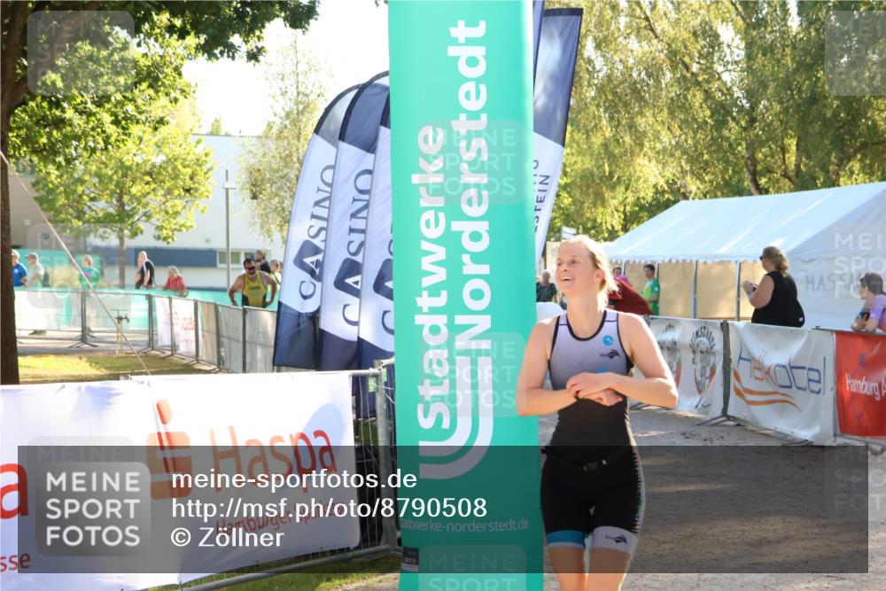 07.09.2025 - 19. Norderstedt Triathlon Zöllner http://msf.ph/oto/8790508 07.09.2025 16:27:32 Ziel 452 meine-sportfotos.de