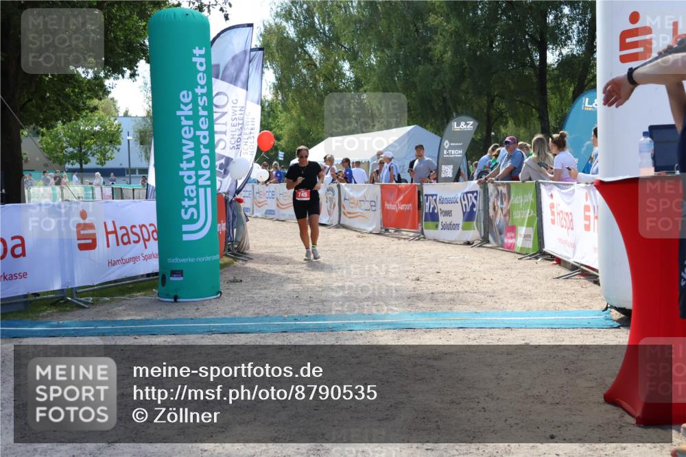 07.09.2025 - 19. Norderstedt Triathlon Zöllner http://msf.ph/oto/8790535 07.09.2025 14:00:45 Ziel 745 meine-sportfotos.de