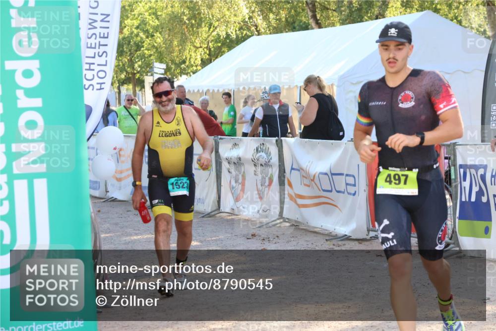 07.09.2025 - 19. Norderstedt Triathlon Zöllner http://msf.ph/oto/8790545 07.09.2025 16:27:43 Ziel 497, 1523, 1528 meine-sportfotos.de