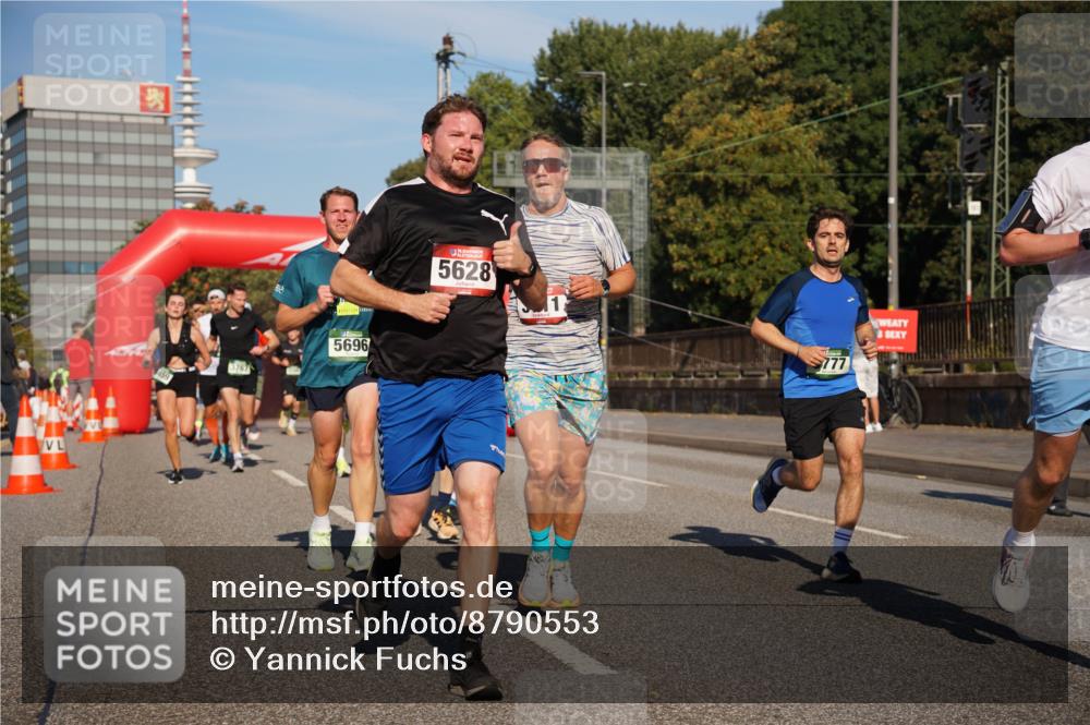 07.09.2025 - BARMER Alsterlauf Yannick Fuchs http://msf.ph/oto/8790553 07.09.2025 09:41:05 Laufen 5696, 5628, 777 meine-sportfotos.de