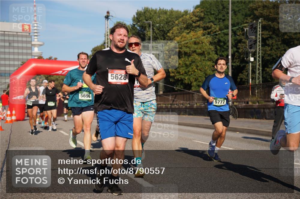 07.09.2025 - BARMER Alsterlauf Yannick Fuchs http://msf.ph/oto/8790557 07.09.2025 09:41:05 Laufen 5696, 5628, 5777 meine-sportfotos.de