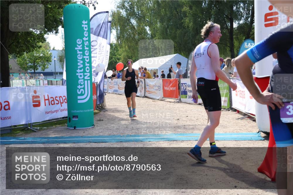 07.09.2025 - 19. Norderstedt Triathlon Zöllner http://msf.ph/oto/8790563 07.09.2025 14:01:29 Ziel 1259 meine-sportfotos.de