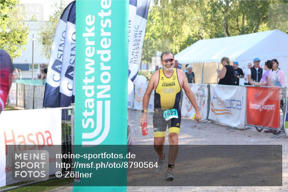 07.09.2025 - 19. Norderstedt Triathlon Zöllner http://msf.ph/oto/8790564 07.09.2025 16:27:46 Ziel 497, 1523, 1528 meine-sportfotos.de