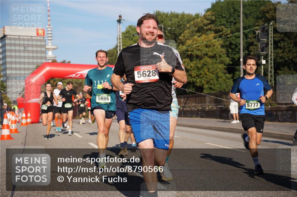 07.09.2025 - BARMER Alsterlauf Yannick Fuchs http://msf.ph/oto/8790566 07.09.2025 09:41:05 Laufen 2, 025, 5628, 5696, 5777 meine-sportfotos.de