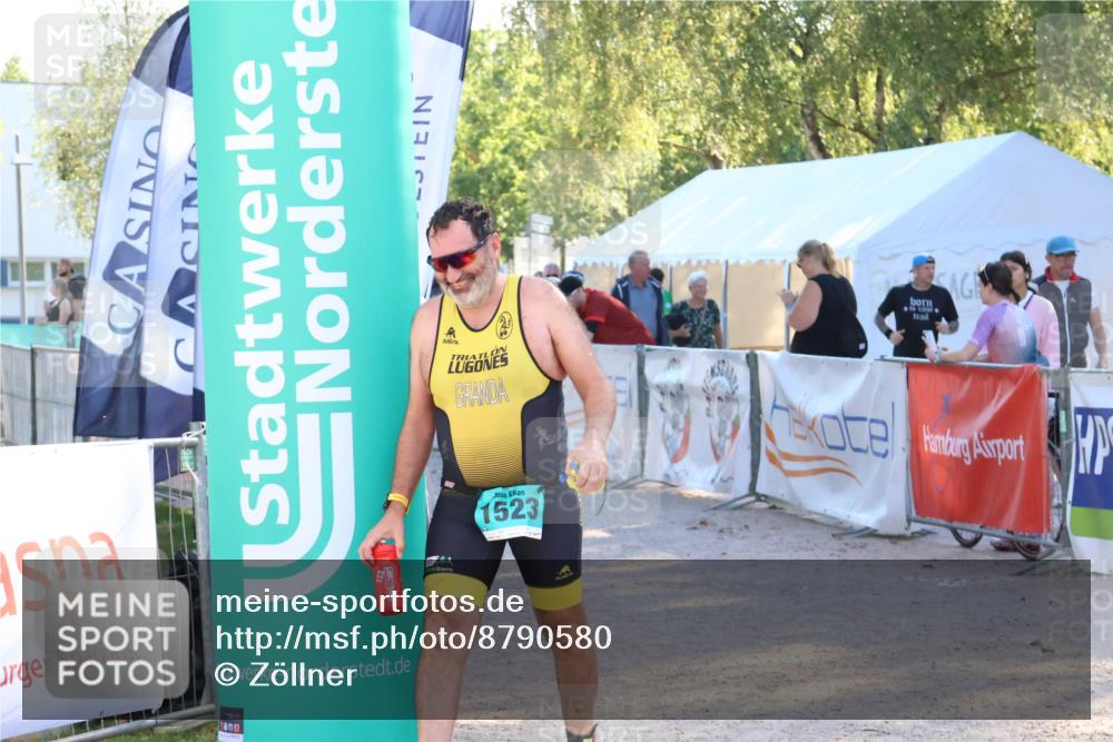 07.09.2025 - 19. Norderstedt Triathlon Zöllner http://msf.ph/oto/8790580 07.09.2025 16:27:47 Ziel 497, 1523, 1528 meine-sportfotos.de