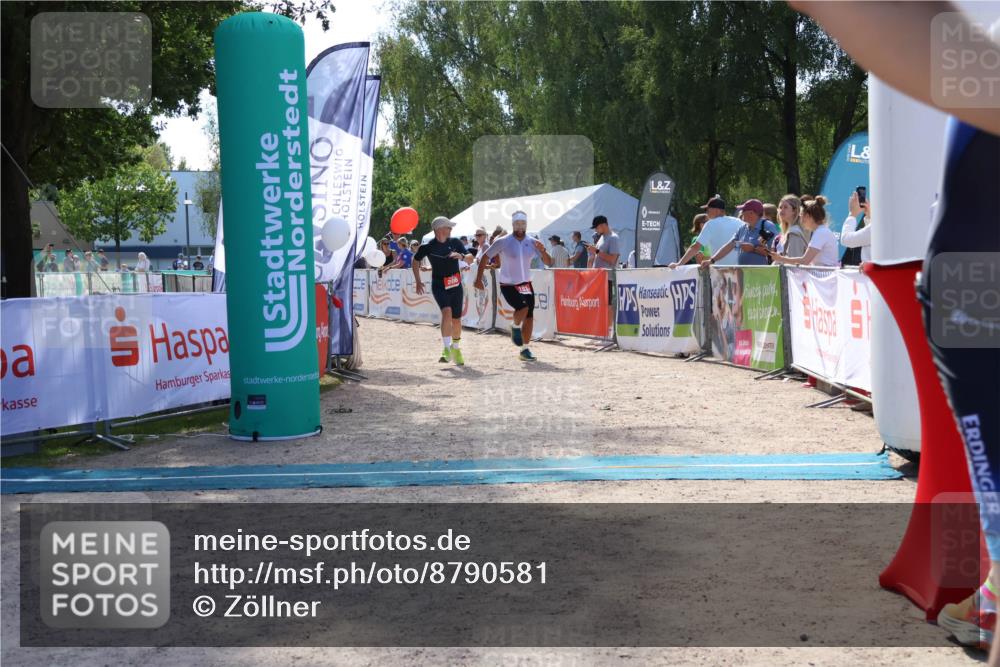 07.09.2025 - 19. Norderstedt Triathlon Zöllner http://msf.ph/oto/8790581 07.09.2025 14:01:50 Ziel 193, 206 meine-sportfotos.de