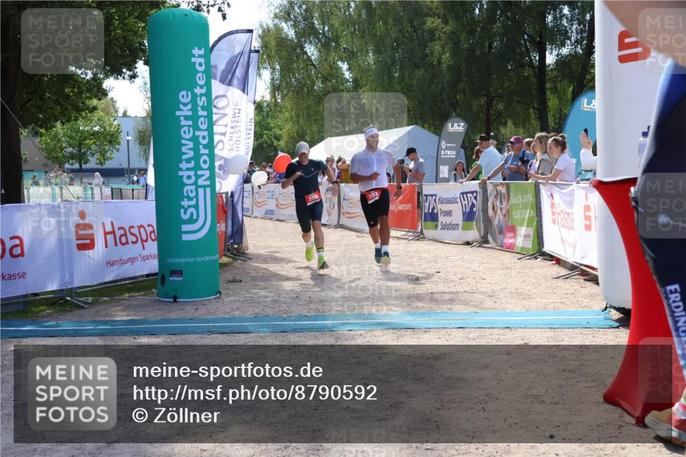 07.09.2025 - 19. Norderstedt Triathlon Zöllner http://msf.ph/oto/8790592 07.09.2025 14:01:50 Ziel 193, 206 meine-sportfotos.de