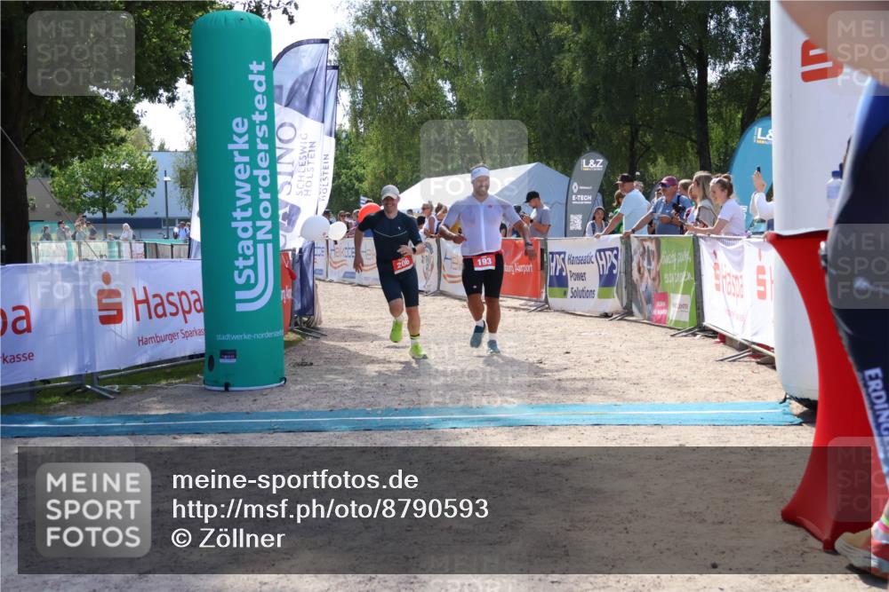 07.09.2025 - 19. Norderstedt Triathlon Zöllner http://msf.ph/oto/8790593 07.09.2025 14:01:51 Ziel 193, 206 meine-sportfotos.de