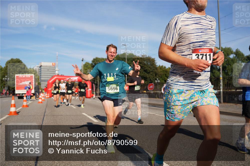 07.09.2025 - BARMER Alsterlauf Yannick Fuchs http://msf.ph/oto/8790599 07.09.2025 09:41:07 Laufen 2025, 5696, 262, 10, 36, 3711 meine-sportfotos.de