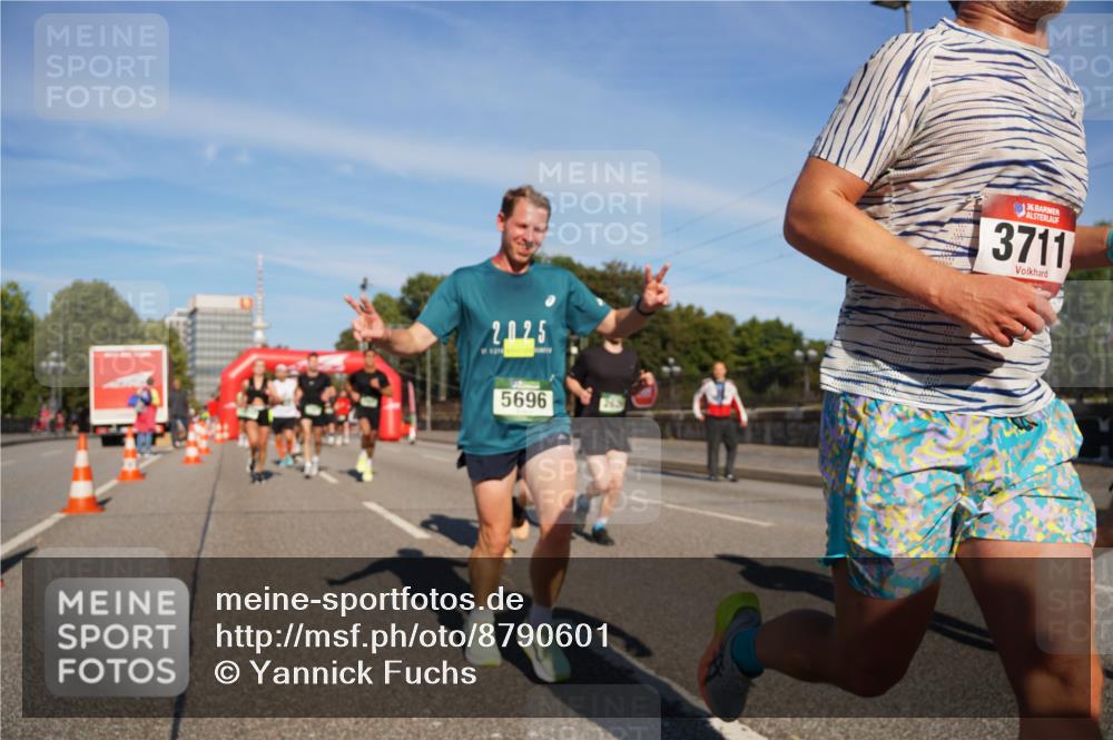 07.09.2025 - BARMER Alsterlauf Yannick Fuchs http://msf.ph/oto/8790601 07.09.2025 09:41:07 Laufen 2, 1, 25, 5696, 36, 3711 meine-sportfotos.de