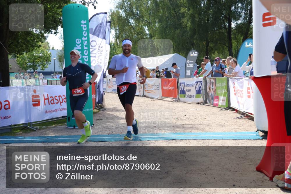 07.09.2025 - 19. Norderstedt Triathlon Zöllner http://msf.ph/oto/8790602 07.09.2025 14:01:52 Ziel 193, 206 meine-sportfotos.de
