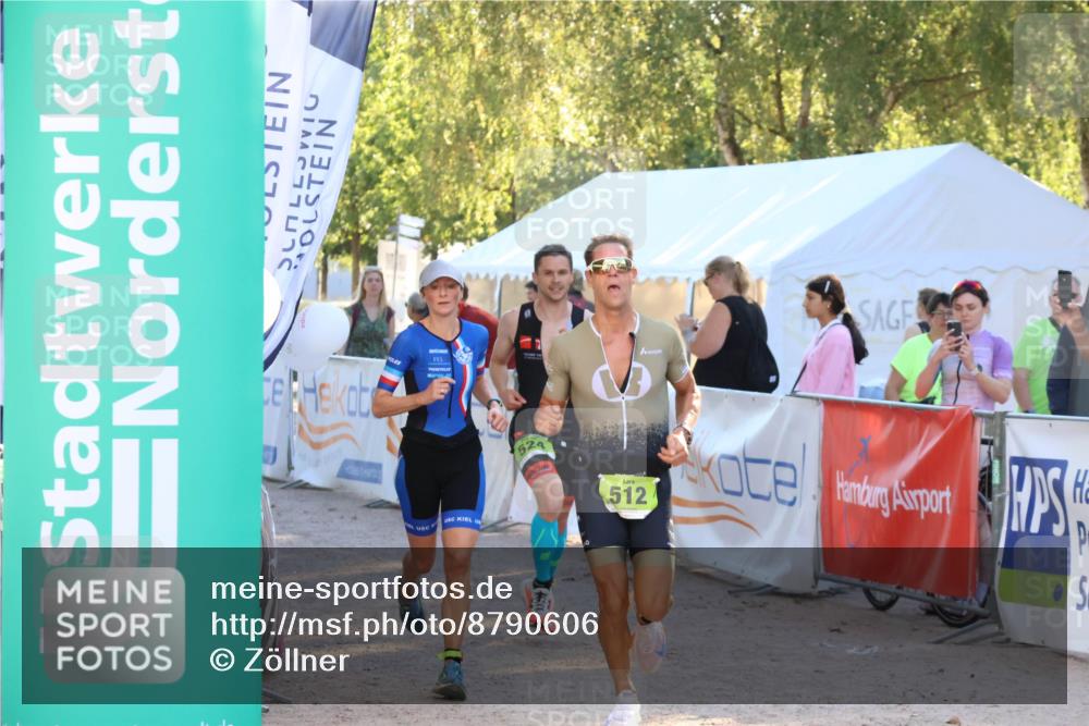 07.09.2025 - 19. Norderstedt Triathlon Zöllner http://msf.ph/oto/8790606 07.09.2025 16:28:01 Ziel 479, 512, 524 meine-sportfotos.de