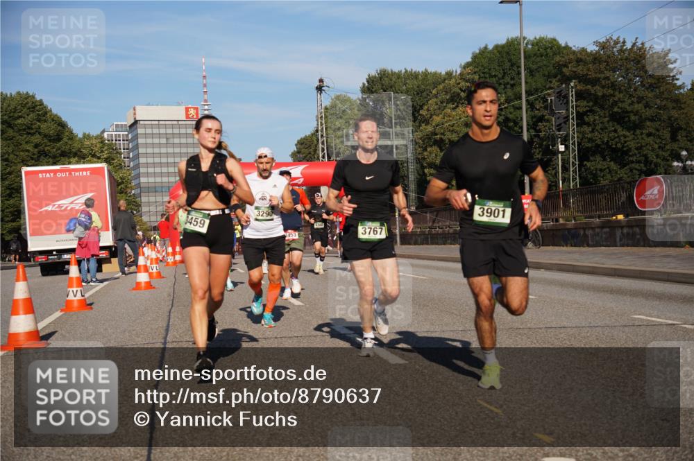 07.09.2025 - BARMER Alsterlauf Yannick Fuchs http://msf.ph/oto/8790637 07.09.2025 09:41:08 Laufen 3459, 3290, 2453, 3901, 5380, 3767 meine-sportfotos.de