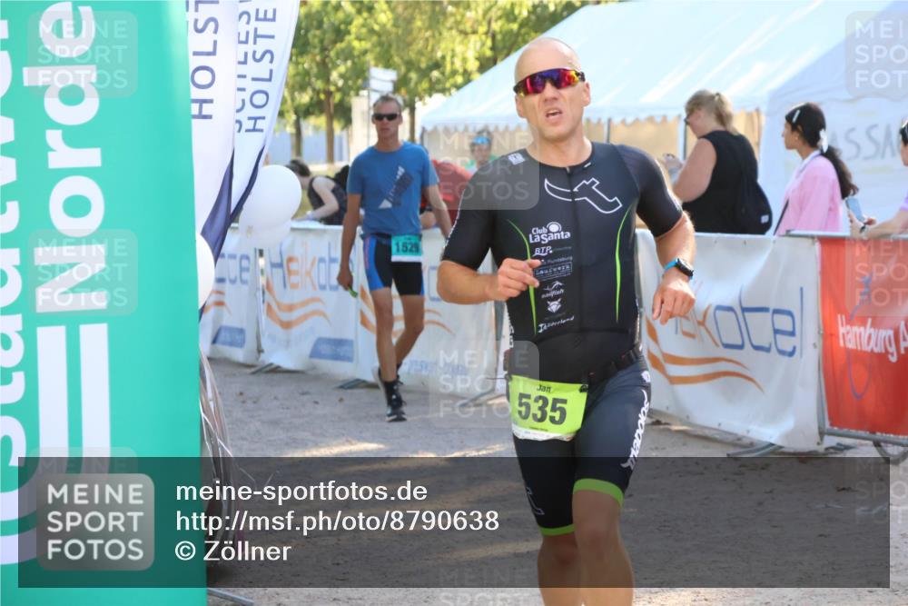 07.09.2025 - 19. Norderstedt Triathlon Zöllner http://msf.ph/oto/8790638 07.09.2025 16:28:10 Ziel 479, 524, 535 meine-sportfotos.de