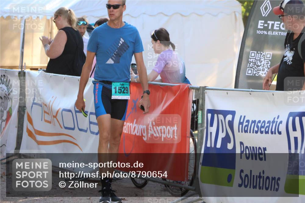 07.09.2025 - 19. Norderstedt Triathlon Zöllner http://msf.ph/oto/8790654 07.09.2025 16:28:16 Ziel 535 meine-sportfotos.de