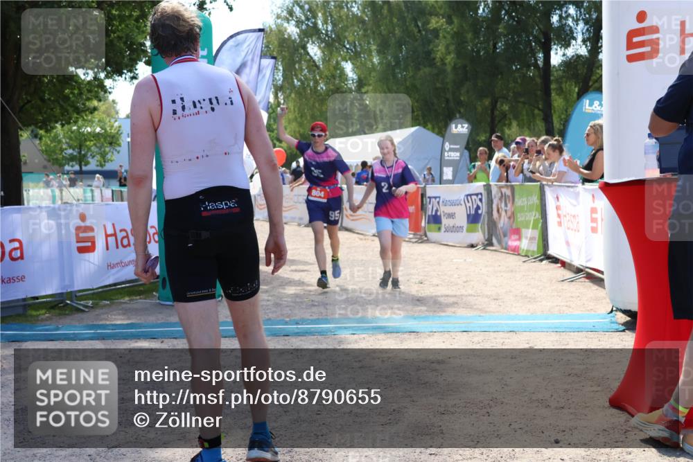 07.09.2025 - 19. Norderstedt Triathlon Zöllner http://msf.ph/oto/8790655 07.09.2025 14:03:04 Ziel 804 meine-sportfotos.de